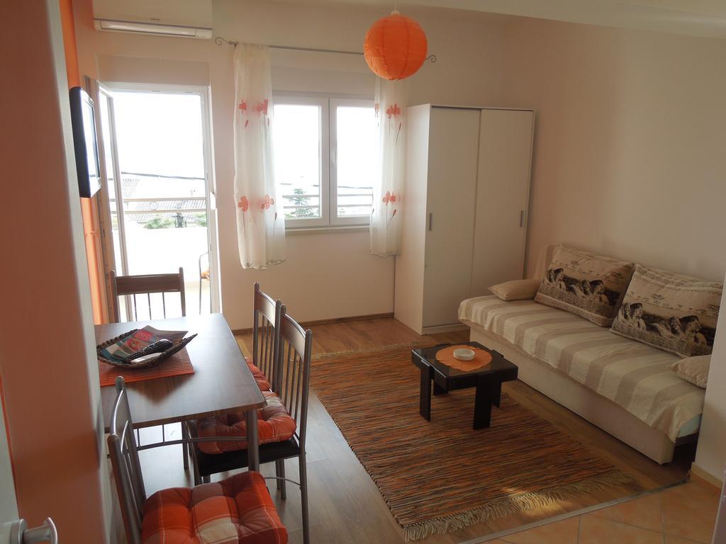 Apartments Meleh ツリクヴェニツァ 部屋 写真